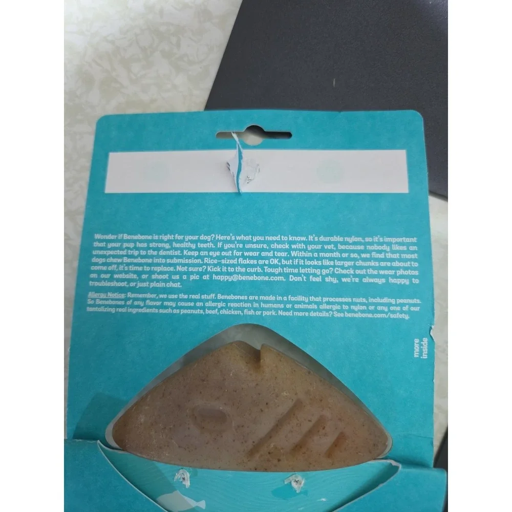 Benebone FISHBONE Dog Chew‎ MEDIUM Salmon Flavor